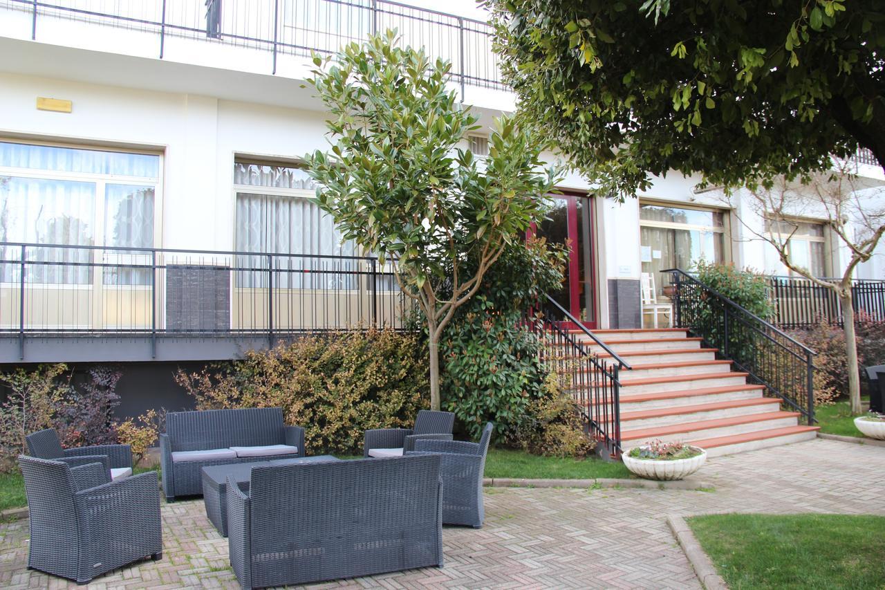 Hotel Di Rocco Loreto Aprutino Exterior foto